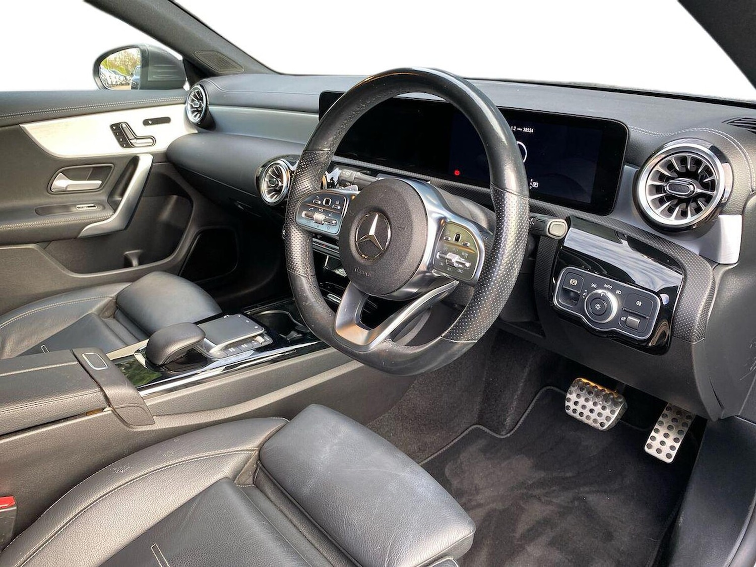 Used Mercedes-Benz CLA 2021 for sale - 76566517: Photo 15