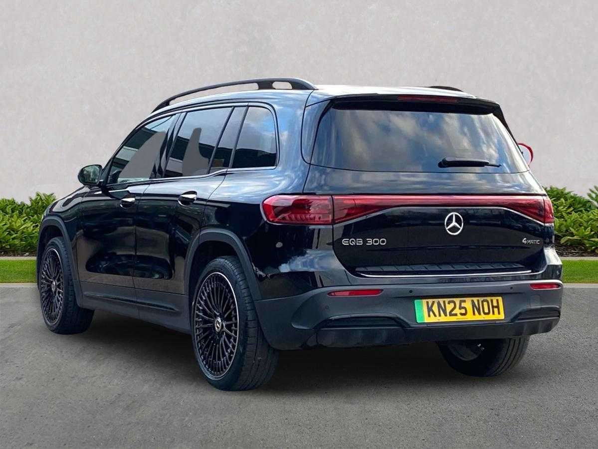 Used Mercedes-Benz EQB 2025 for sale - 77687975: Photo 2