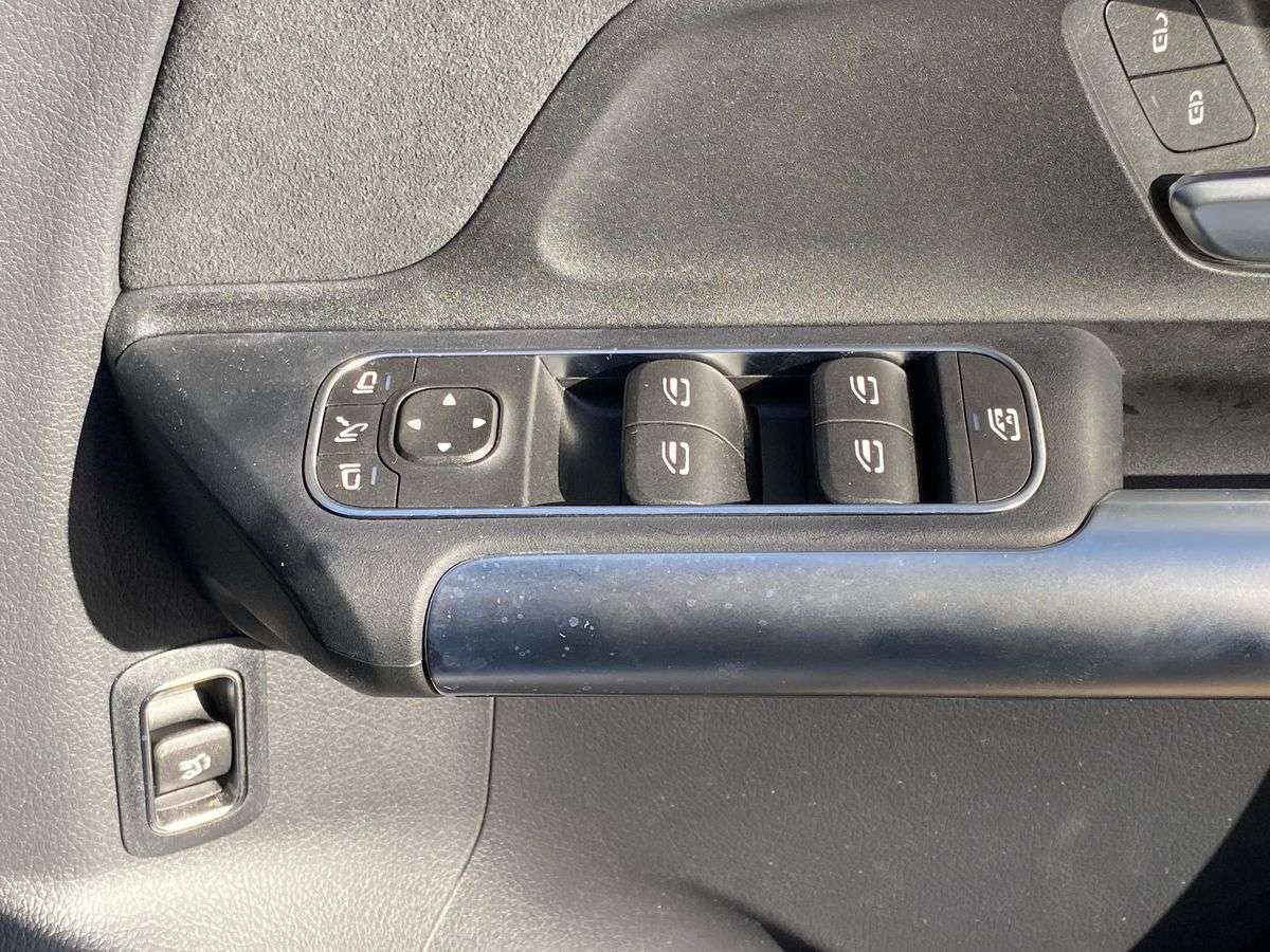 Used Mercedes-Benz GLA 2023 for sale - 78125250: Photo 21