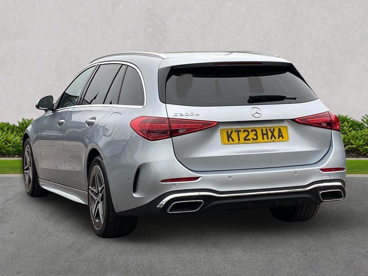 Used Mercedes-Benz C Class 2023 for sale - 76268282: Photo 2