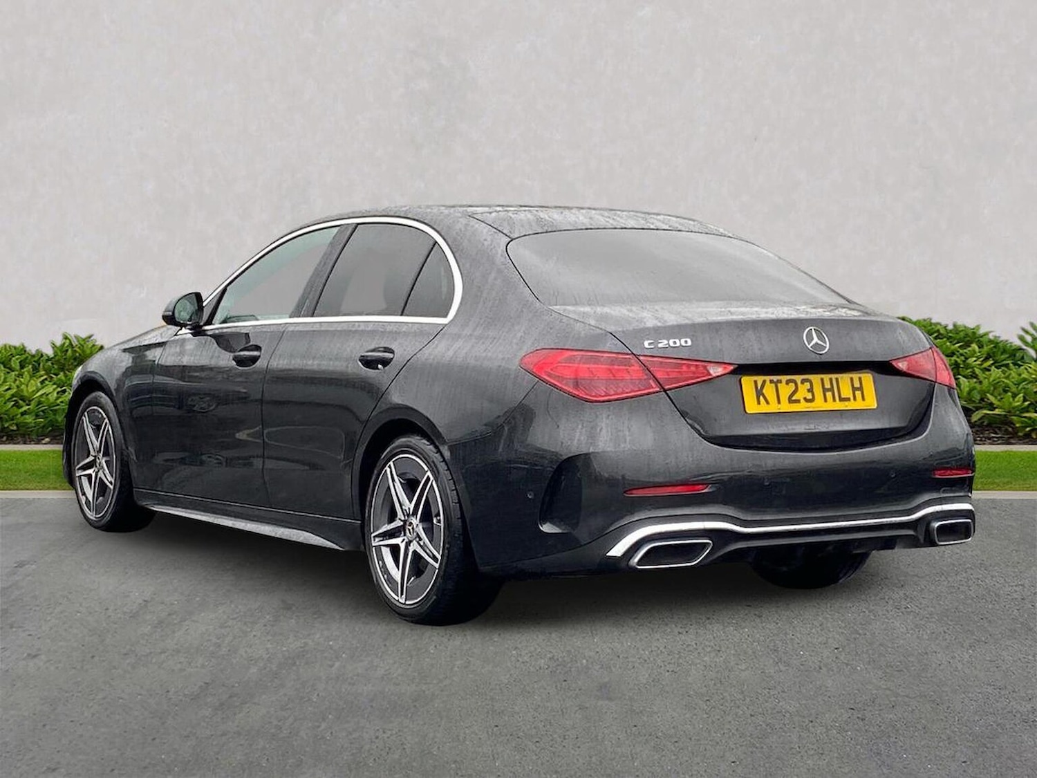 Used Mercedes-Benz C Class 2023 for sale - 76611621: Photo 2