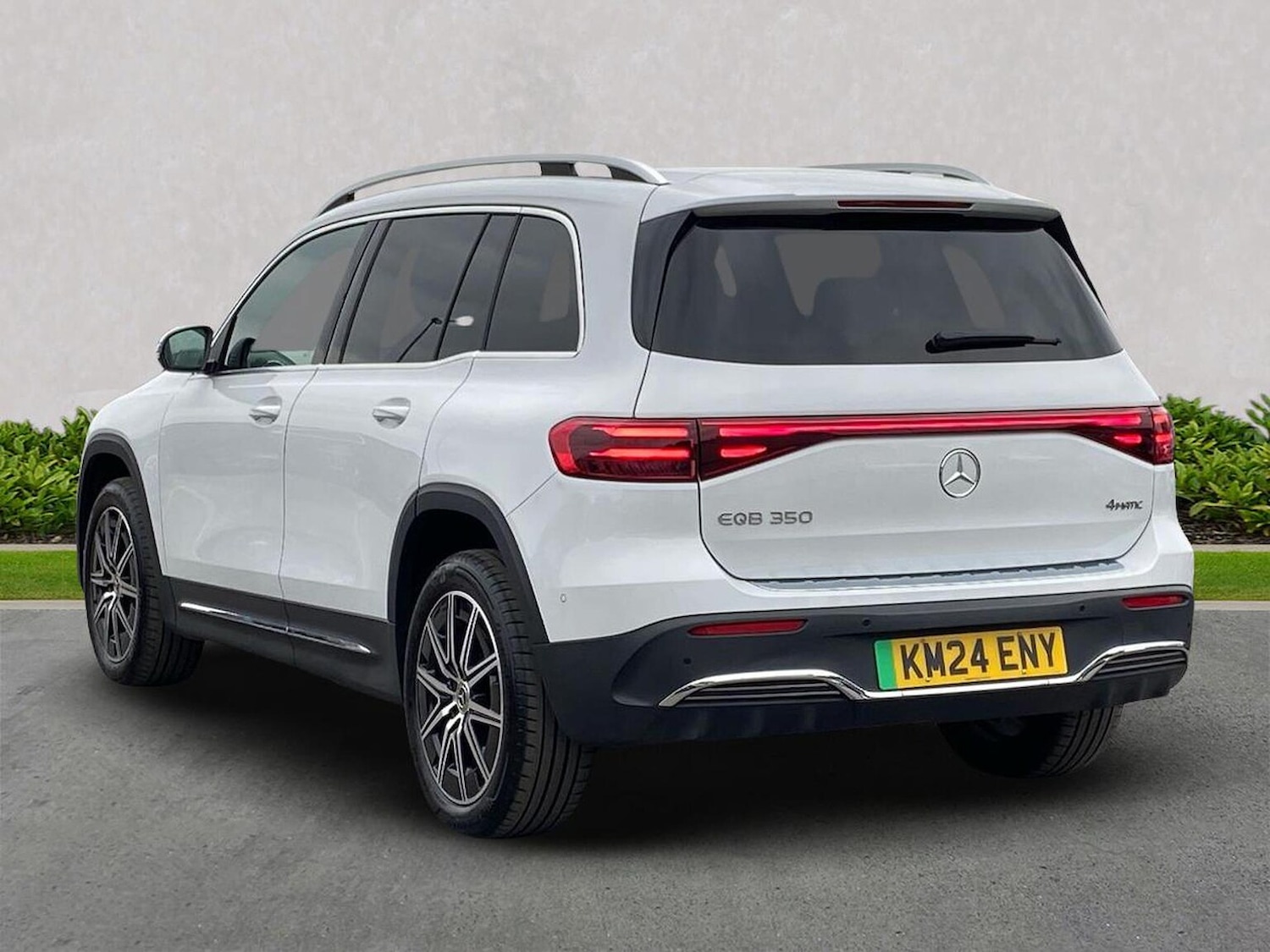 Used Mercedes-Benz EQB 2024 for sale - 76114378: Photo 2