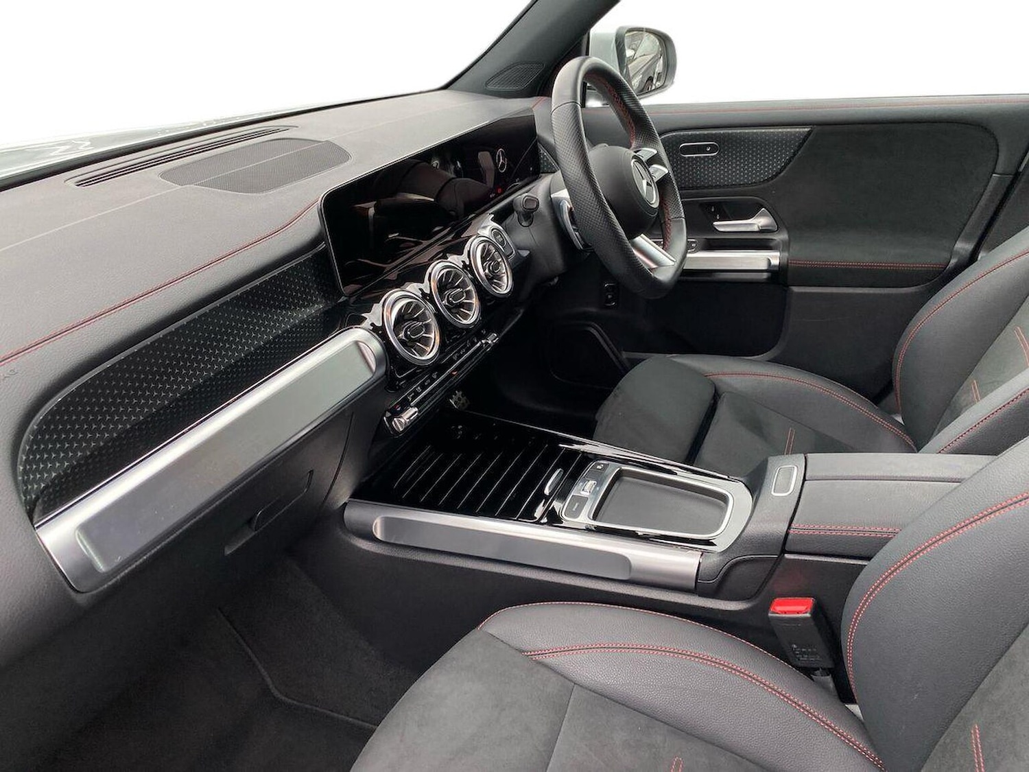 Used Mercedes-Benz EQB 2024 for sale - 76114378: Photo 7