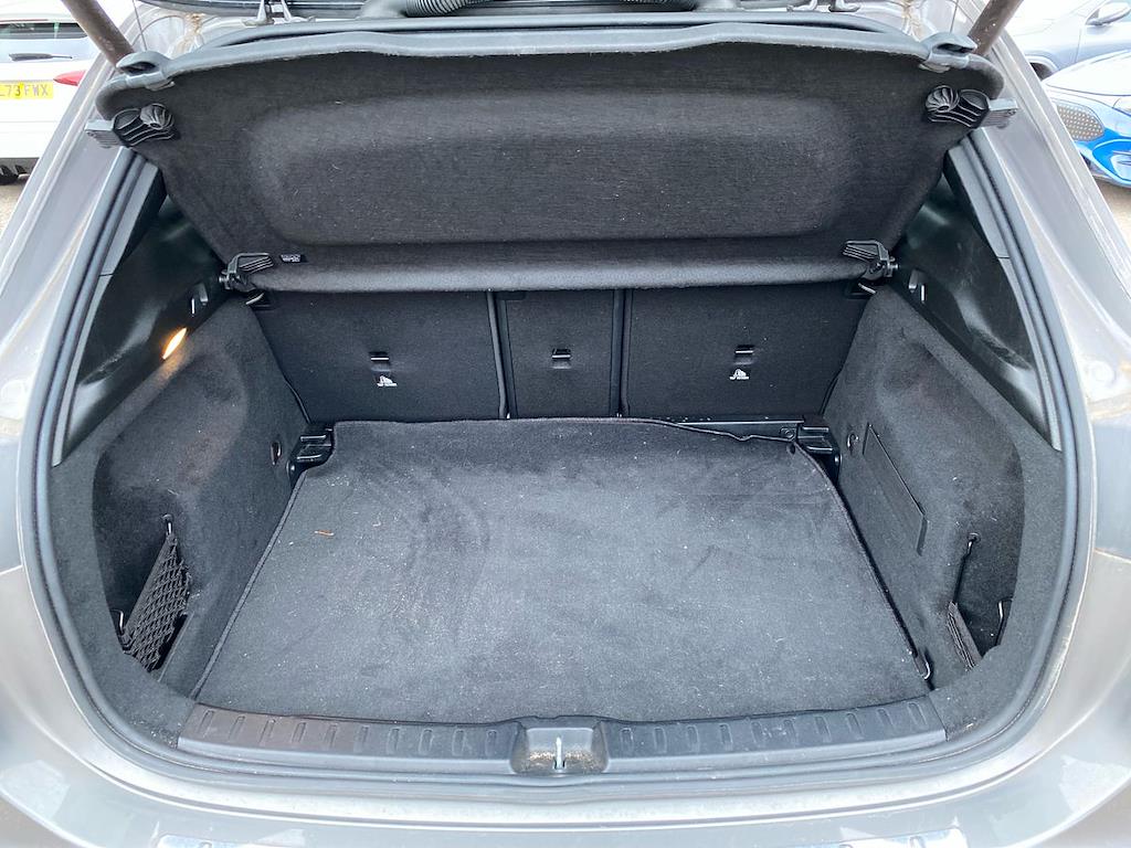 Used Mercedes-Benz GLA 2021 for sale - 76920096: Photo 17