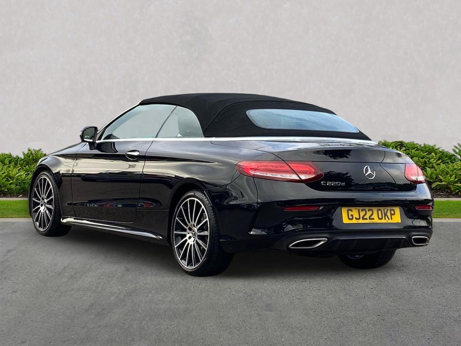 Used Mercedes-Benz C Class 2022 for sale - 76693316: Photo 2