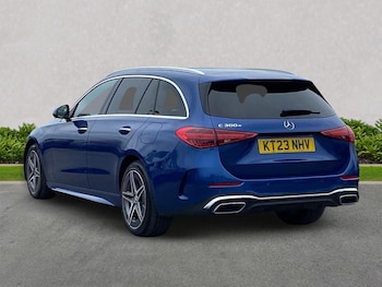 Used Mercedes-Benz C-Class 2023 for sale - 76236988: Photo 2