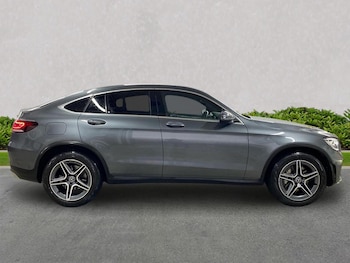 Used Mercedes-Benz GLC 2022 for sale - 76407394: Photo
