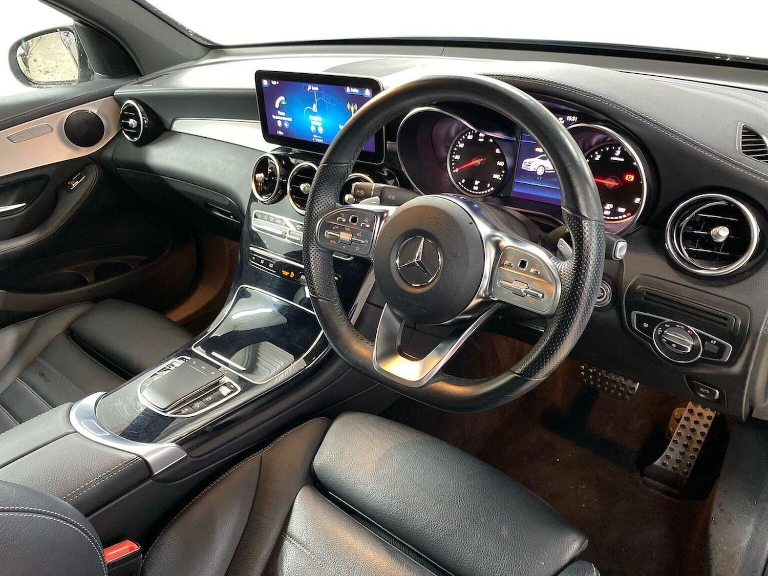 Used Mercedes-Benz GLC 2022 for sale - 76637716: Photo 15