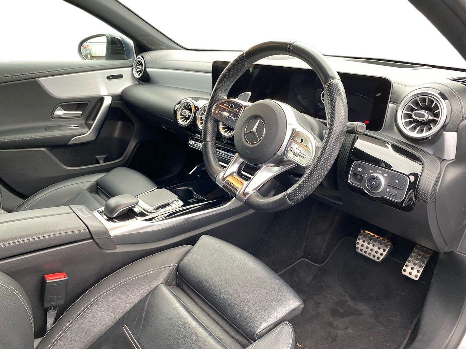 Used Mercedes-Benz A-Class 2019 for sale - 76532421: Photo 15