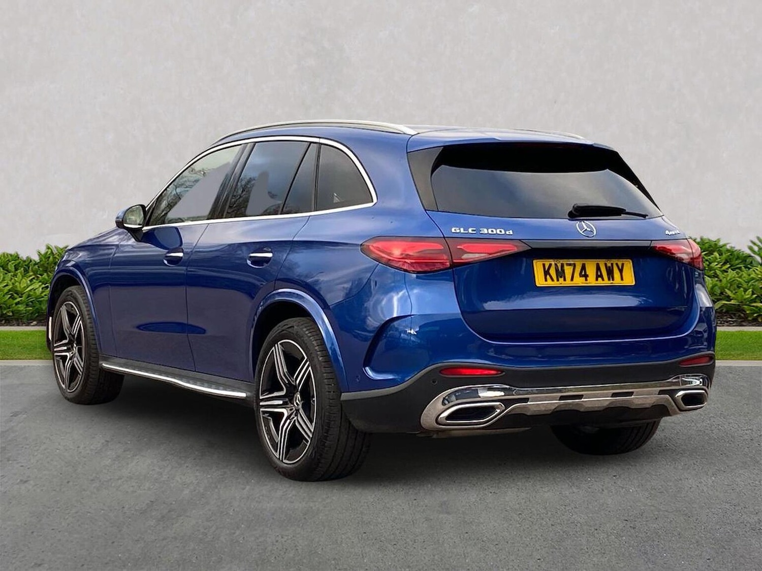 Used Mercedes-Benz GLC 2024 for sale - 76799350: Photo 2