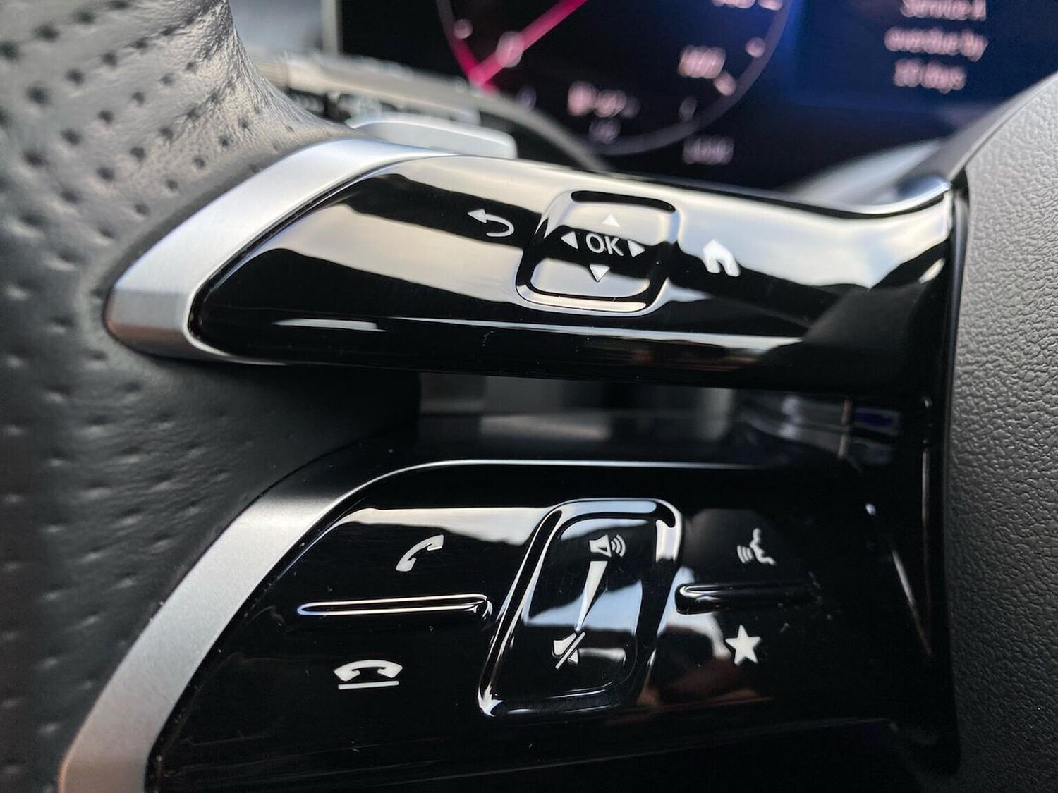 Used Mercedes-Benz GLC 2024 for sale - 76799350: Photo 26