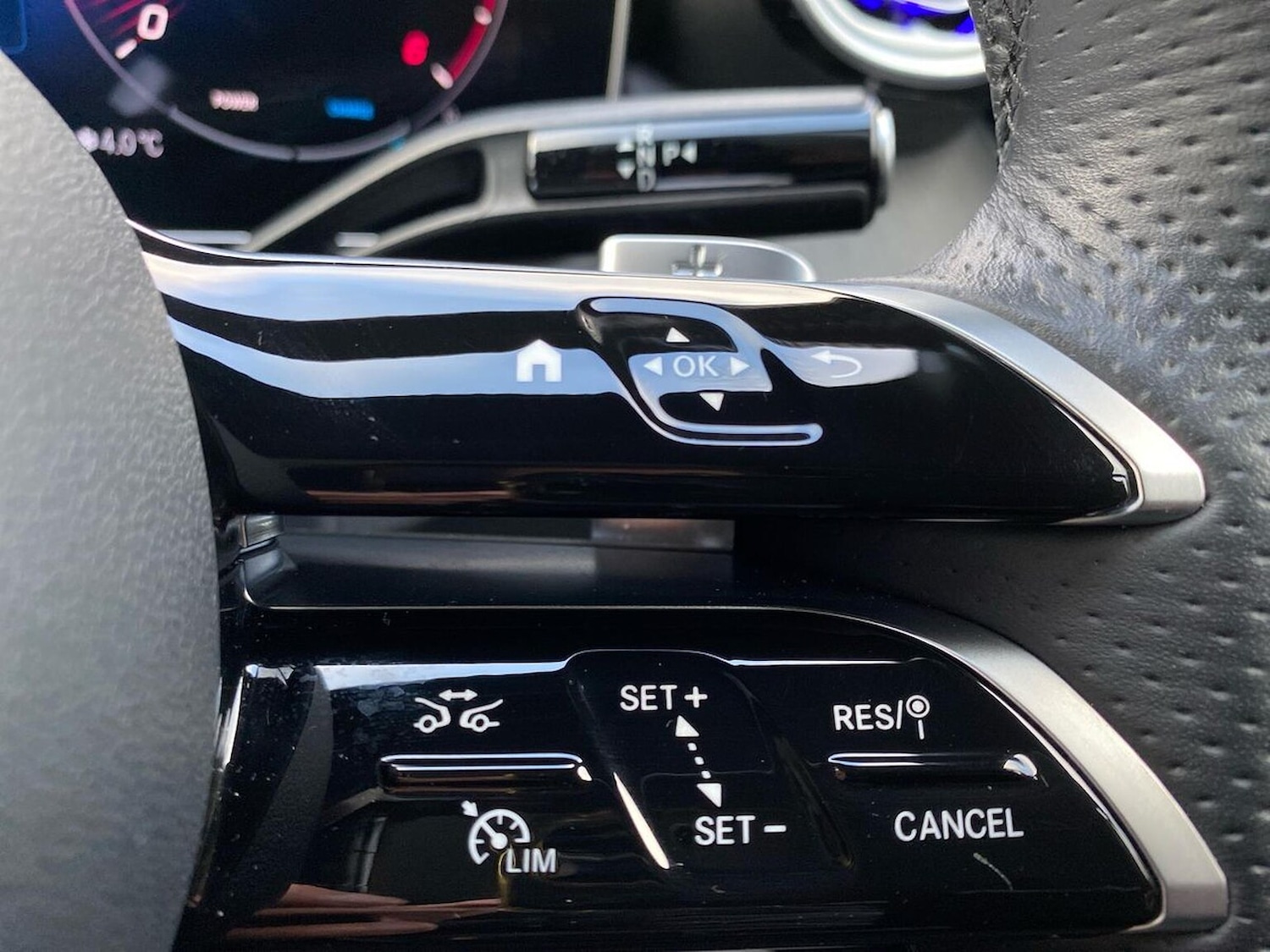 Used Mercedes-Benz GLC 2024 for sale - 76799350: Photo 27