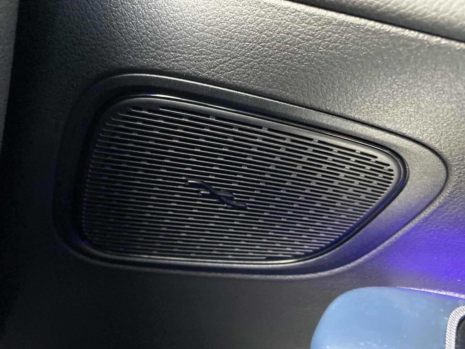 Used Mercedes-Benz GLC 2024 for sale - 76799350: Photo 31