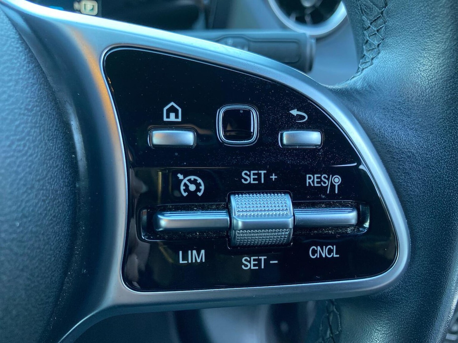 Used Mercedes-Benz GLA 2020 for sale - 77034643: Photo 27