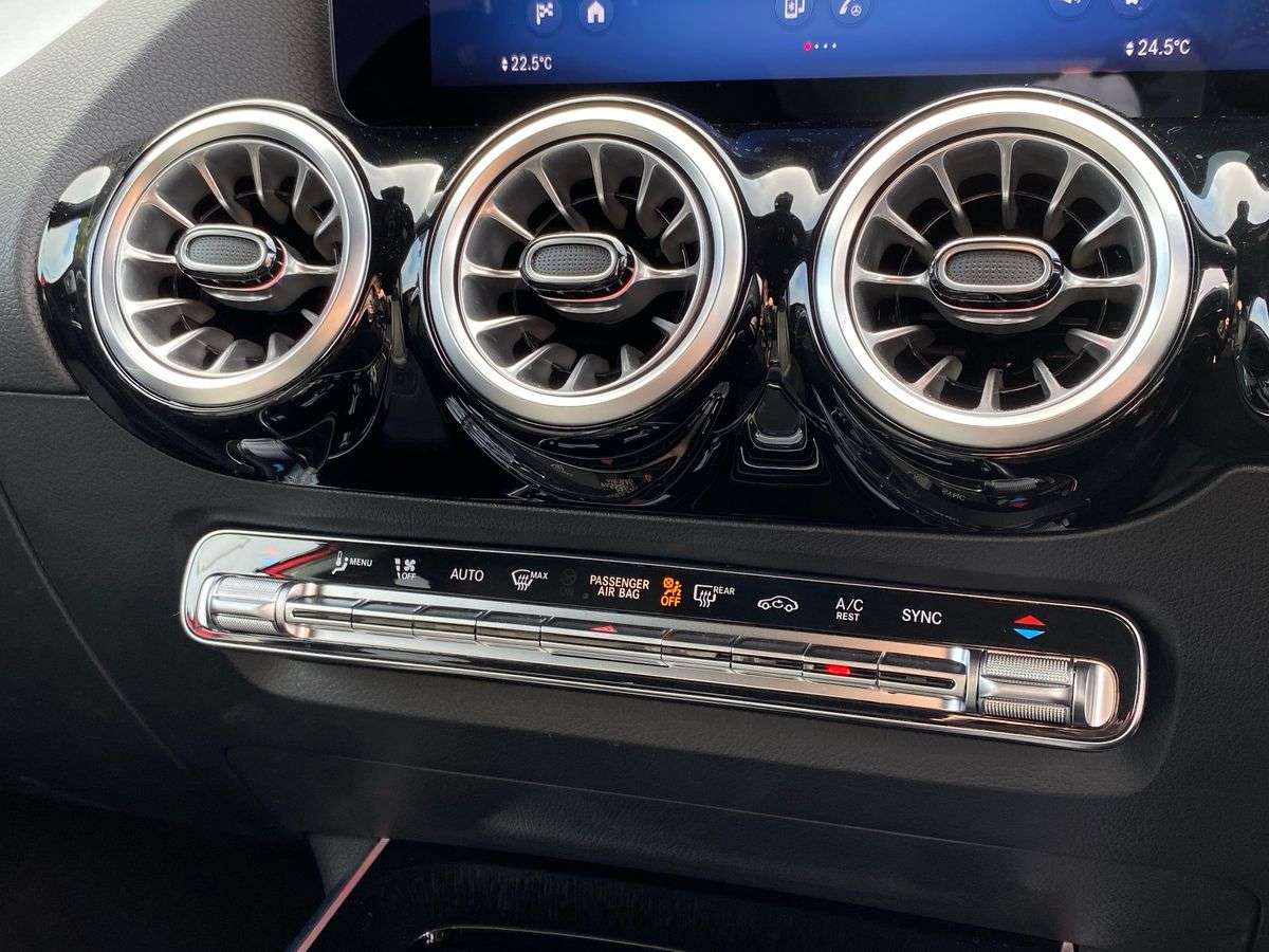 Used Mercedes-Benz GLA 2024 for sale - 78196217: Photo 12