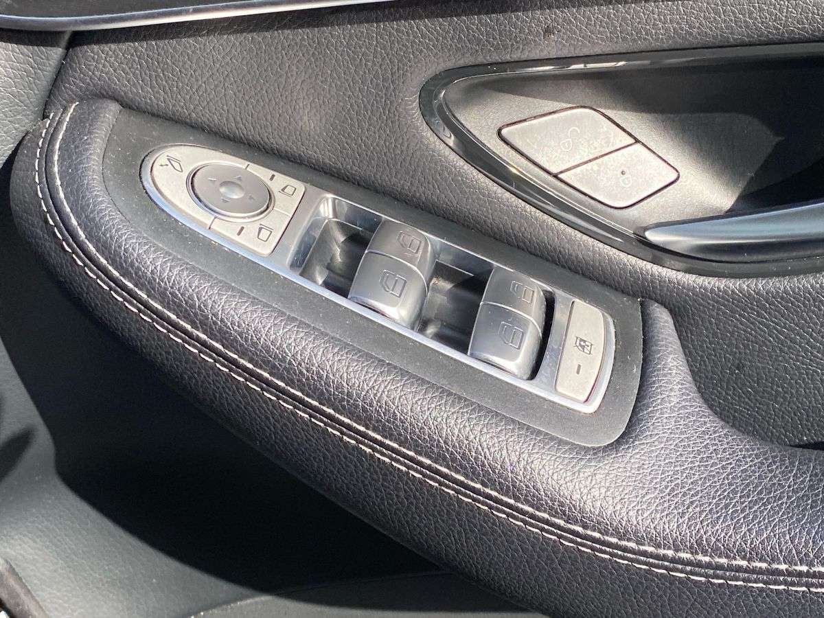 Used Mercedes-Benz GLC 2020 for sale - 78191203: Photo 21