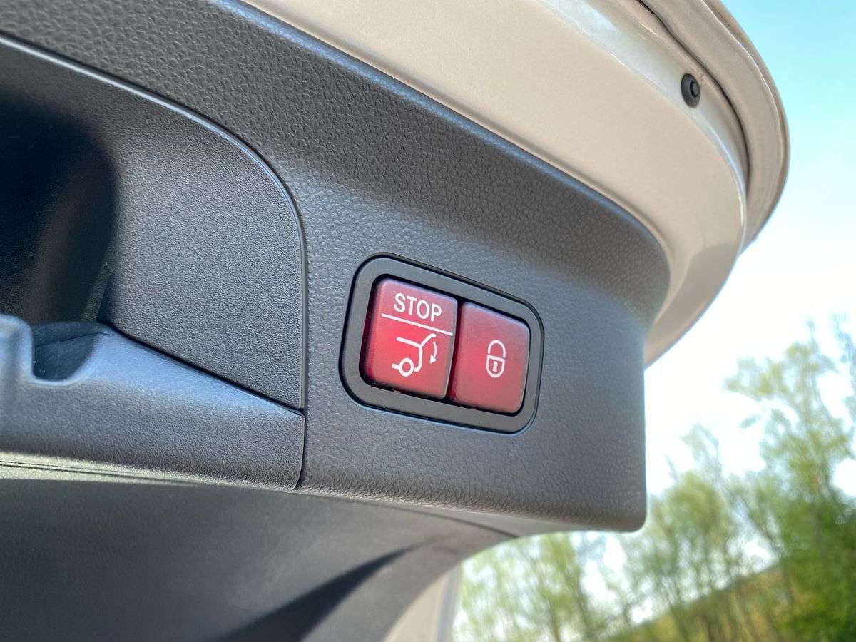 Used Mercedes-Benz GLC 2020 for sale - 78191203: Photo 39