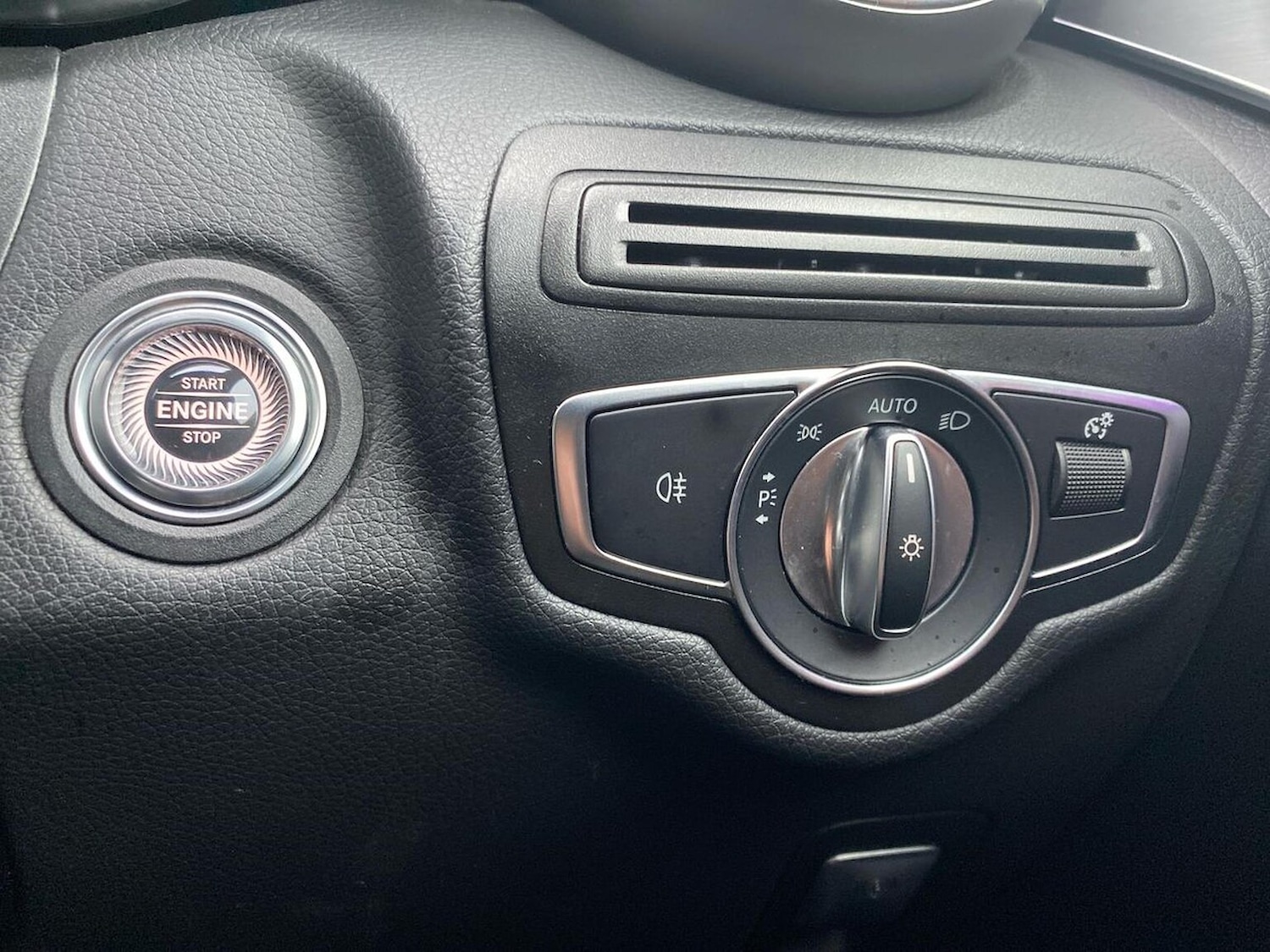 Used Mercedes-Benz GLC 2022 for sale - 77056733: Photo 22