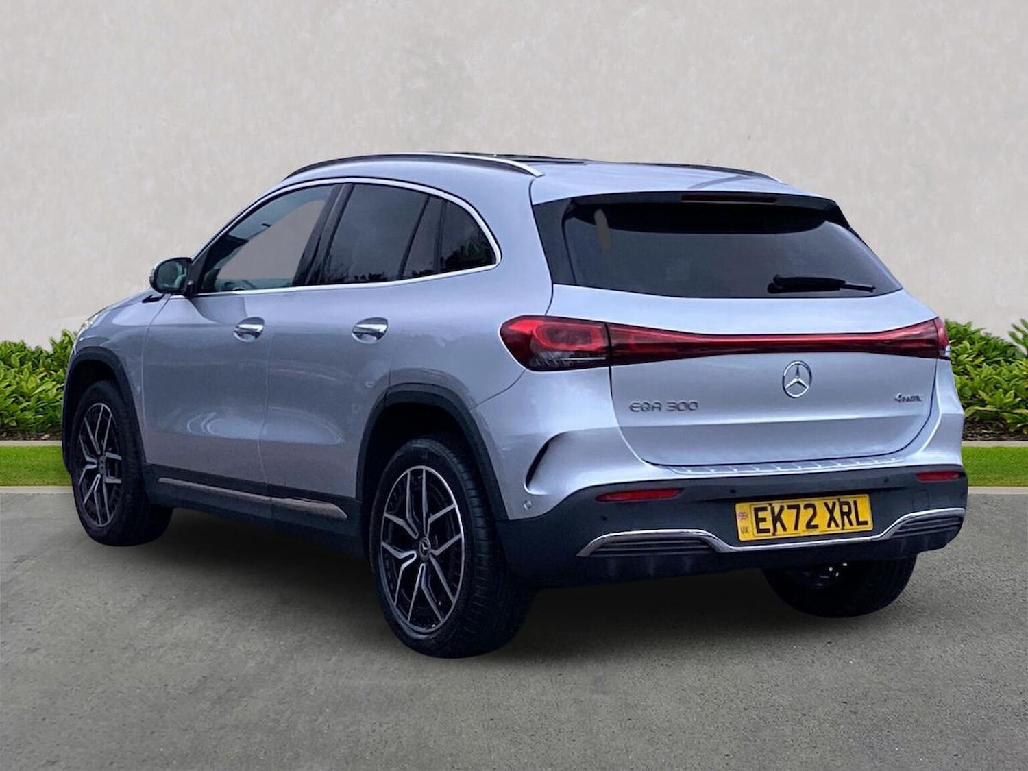 Used Mercedes-Benz EQA 2022 for sale - 76794881: Photo 2