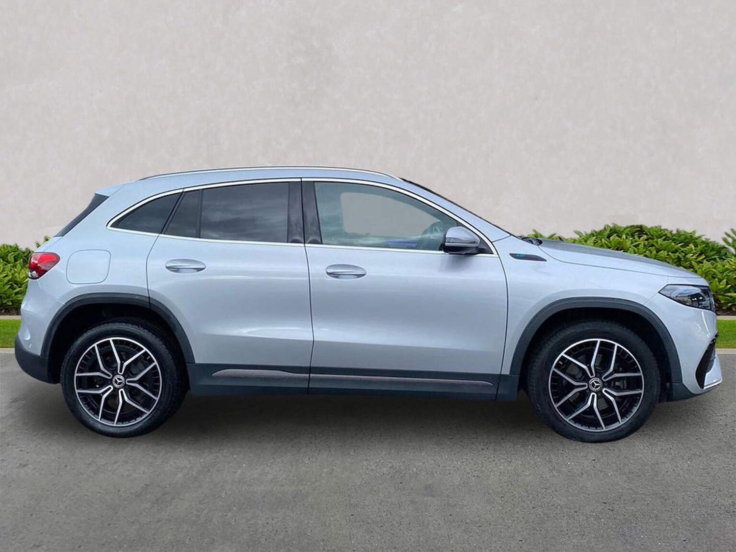 Used Mercedes-Benz EQA 2022 for sale - 76794881: Photo 3