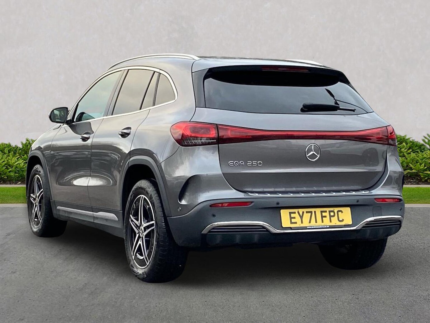 Used Mercedes-Benz EQA 2021 for sale - 76627934: Photo 2