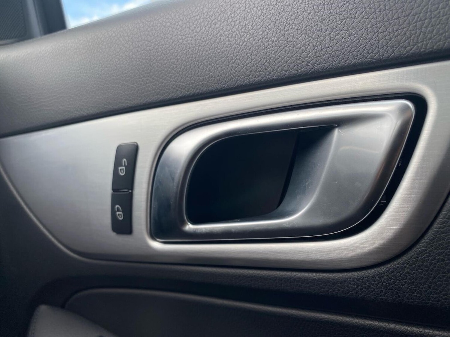 Used Mercedes-Benz SLK 2015 for sale - 76694564: Photo 30