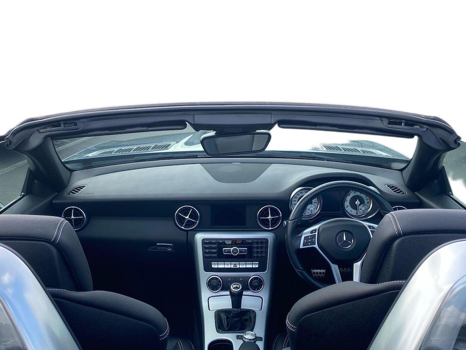 Used Mercedes-Benz SLK 2015 for sale - 76694564: Photo 8