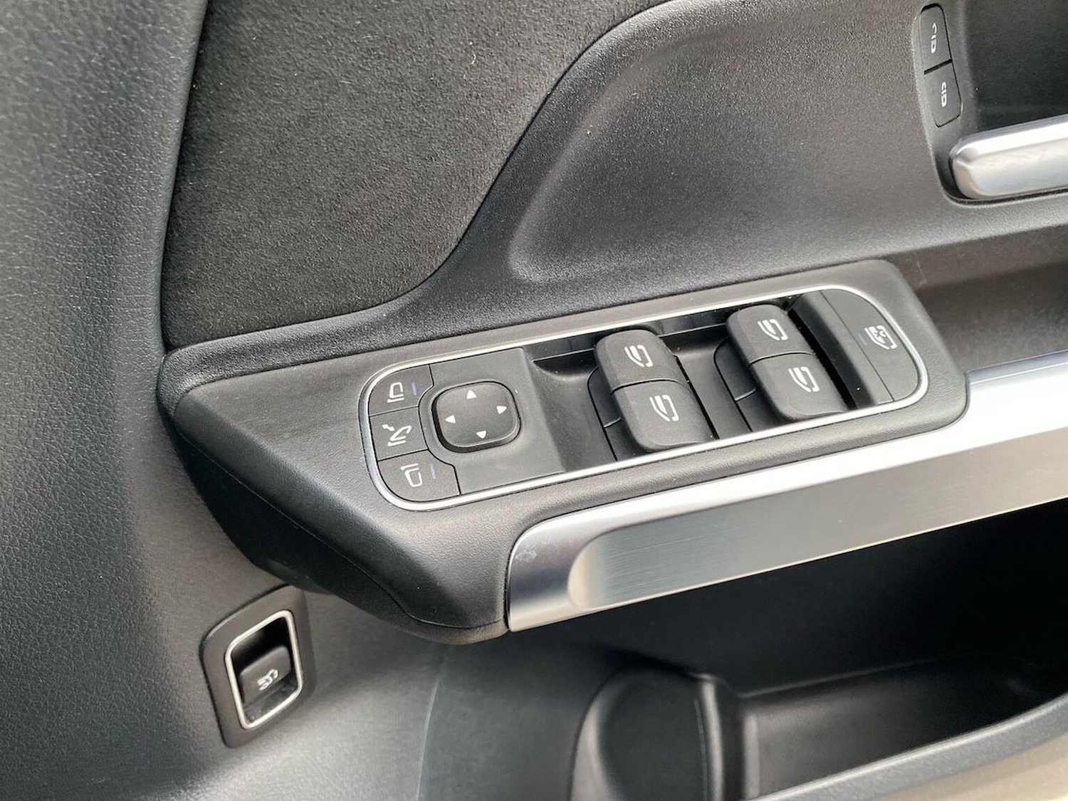 Used Mercedes-Benz GLB 2024 for sale - 76490516: Photo 21