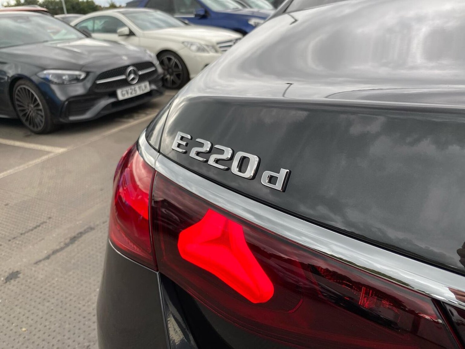 Used Mercedes-Benz E Class 2024 for sale - 76143008: Photo 35