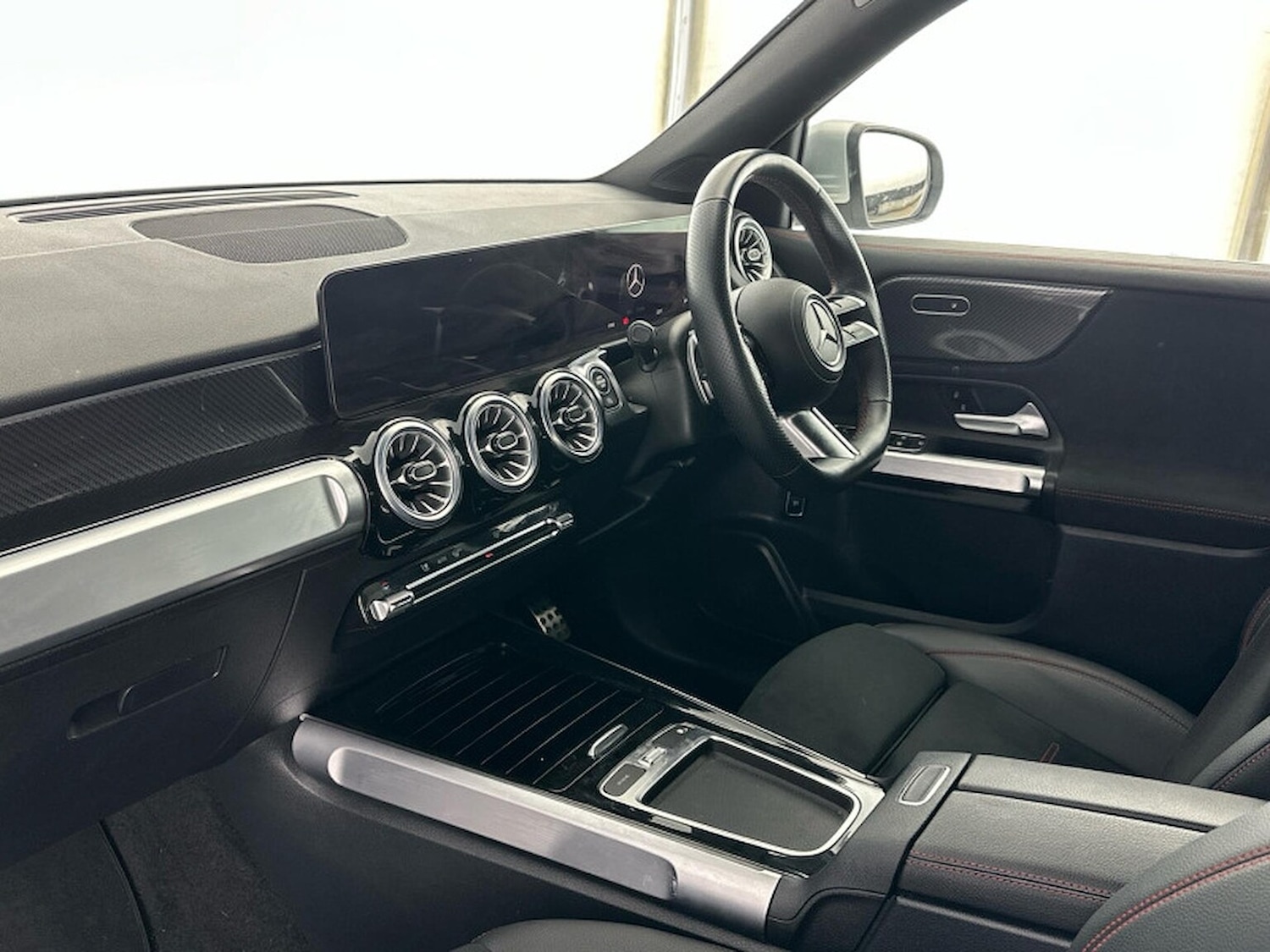 Used Mercedes-Benz GLB 2024 for sale - 76497327: Photo 6