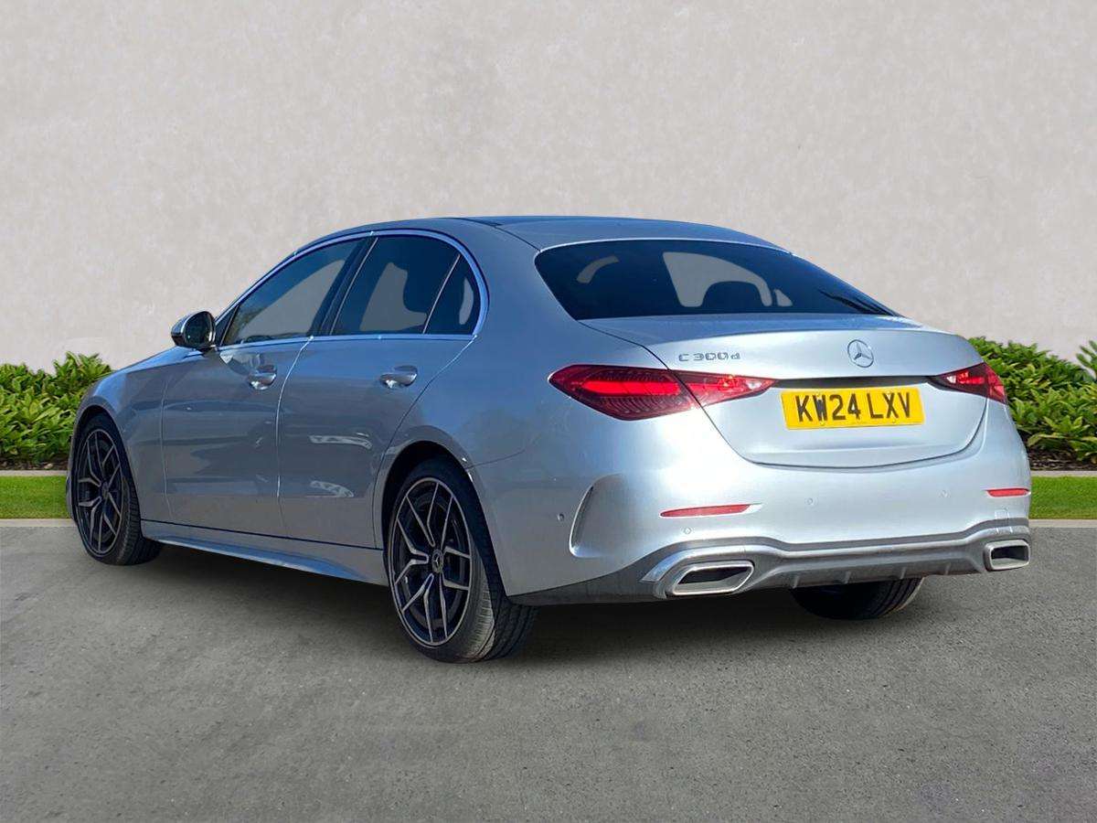 Used Mercedes-Benz C Class 2024 for sale - 78196028: Photo 2