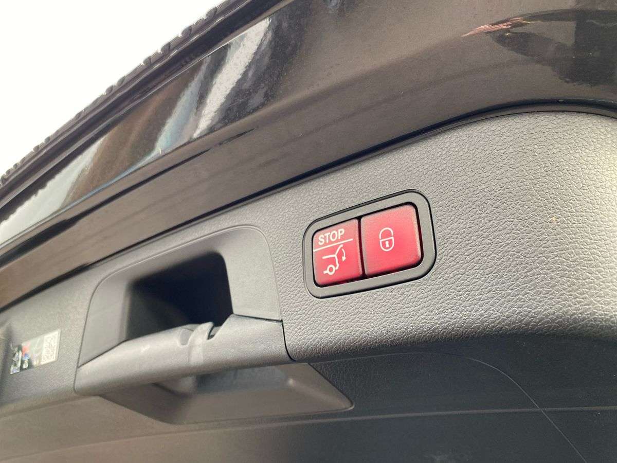 Used Mercedes-Benz EQC 2023 for sale - 78011652: Photo 40