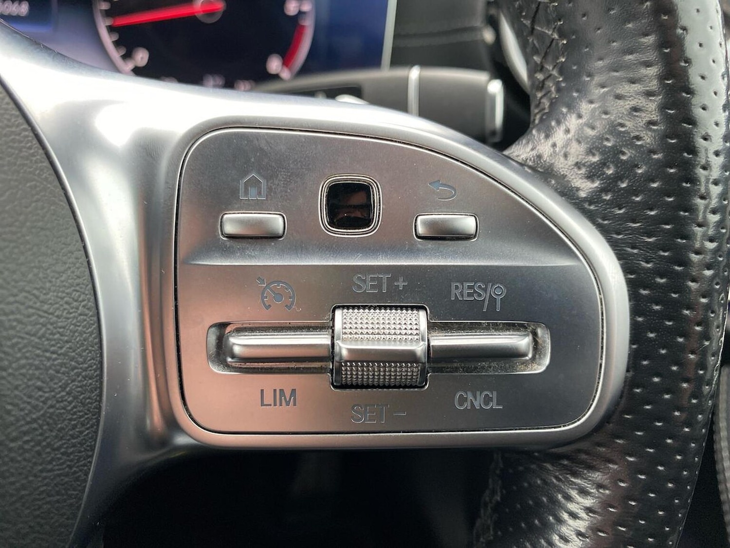 Used Mercedes-Benz E Class 2020 for sale - 76450570: Photo 27