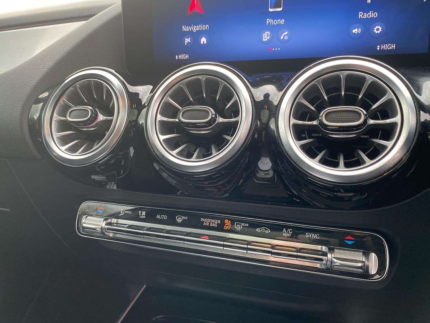 Used Mercedes-Benz GLA 2025 for sale - 77973936: Photo 12