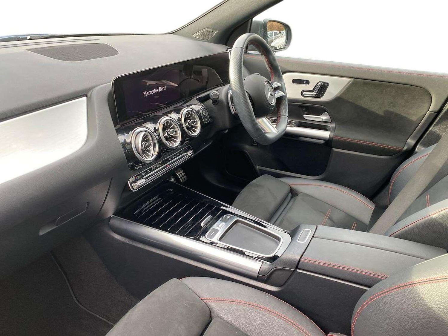 Used Mercedes-Benz GLA 2025 for sale - 77973936: Photo 7