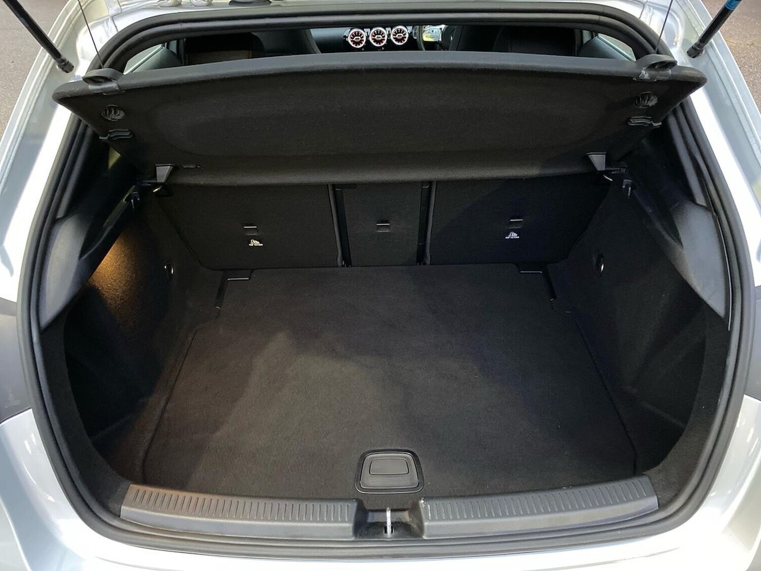 Used Mercedes-Benz A-Class 2018 for sale - 76687355: Photo 17