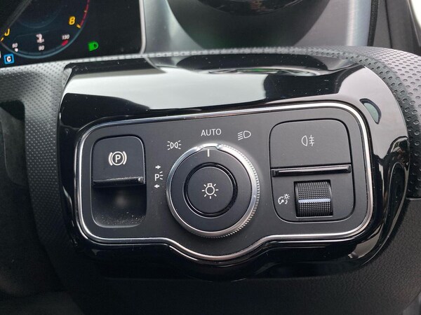Used Mercedes-Benz A-Class 2018 for sale - 76236987: Photo 22