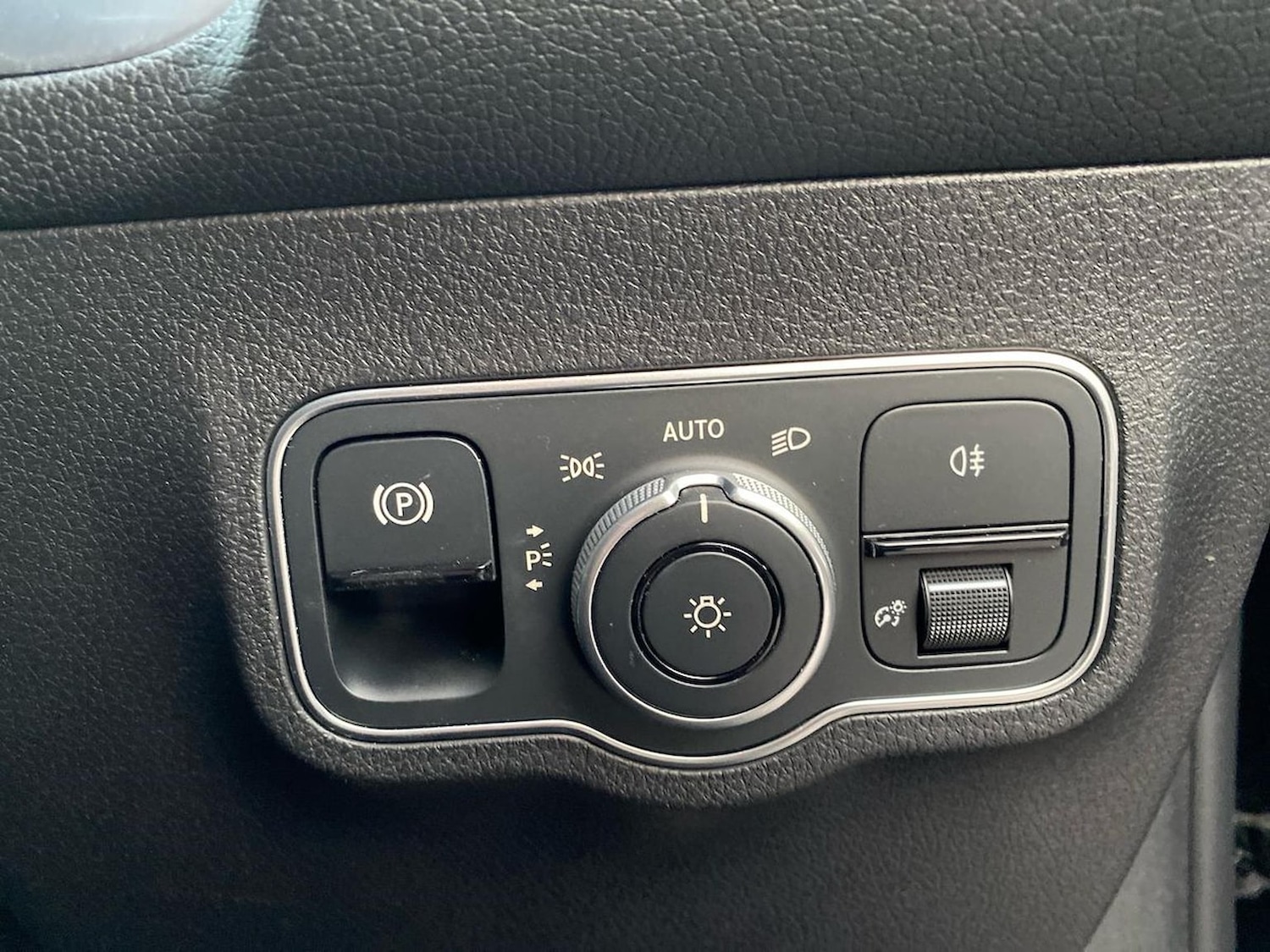 Used Mercedes-Benz GLB 2024 for sale - 76490517: Photo 22