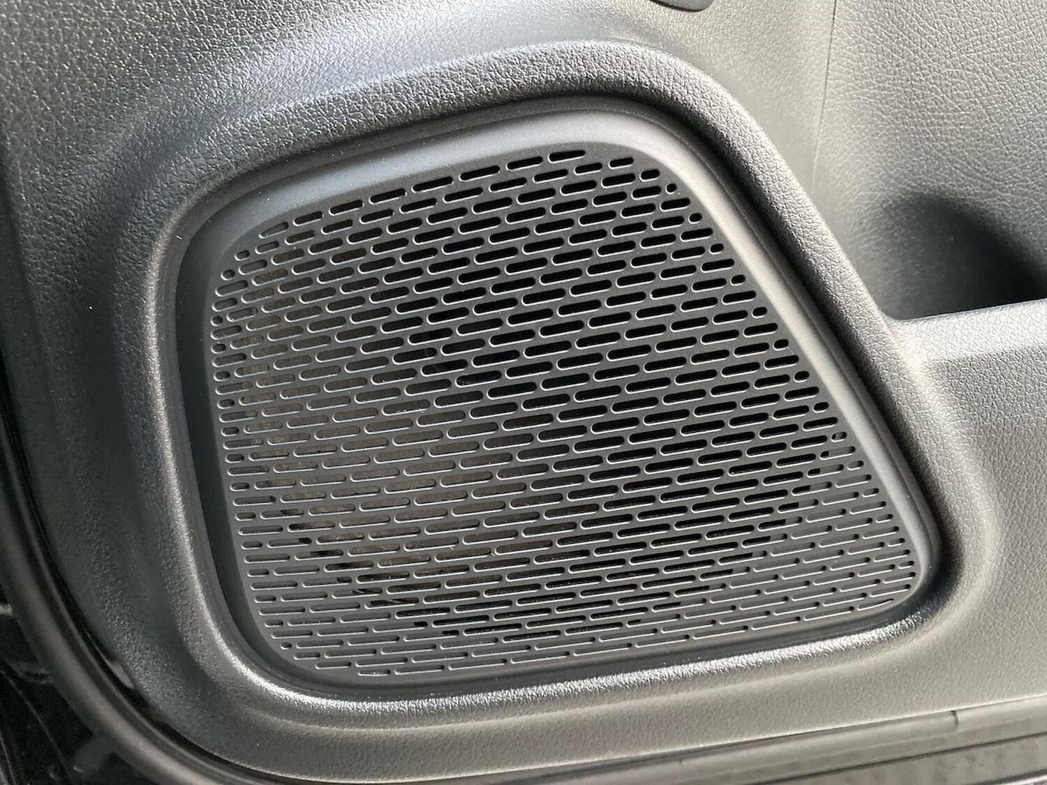 Used Mercedes-Benz GLB 2024 for sale - 76490517: Photo 31