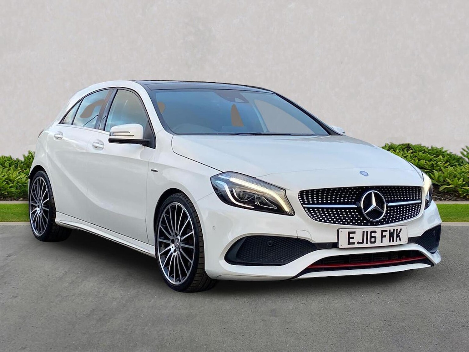 Used Mercedes-Benz A-Class 2016 for sale - 76379043: Photo 1