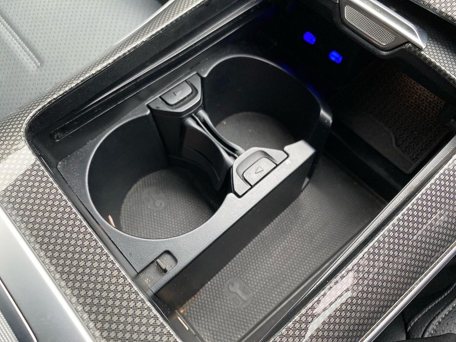 Used Mercedes-Benz C Class 2024 for sale - 76600113: Photo 32