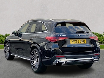 2025 - Glc 300 4Matic Amg Line Premium Plus 5Dr 9G-Tronic