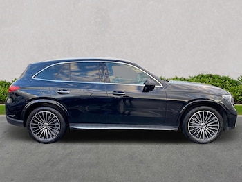 2025 - Glc 300 4Matic Amg Line Premium Plus 5Dr 9G-Tronic