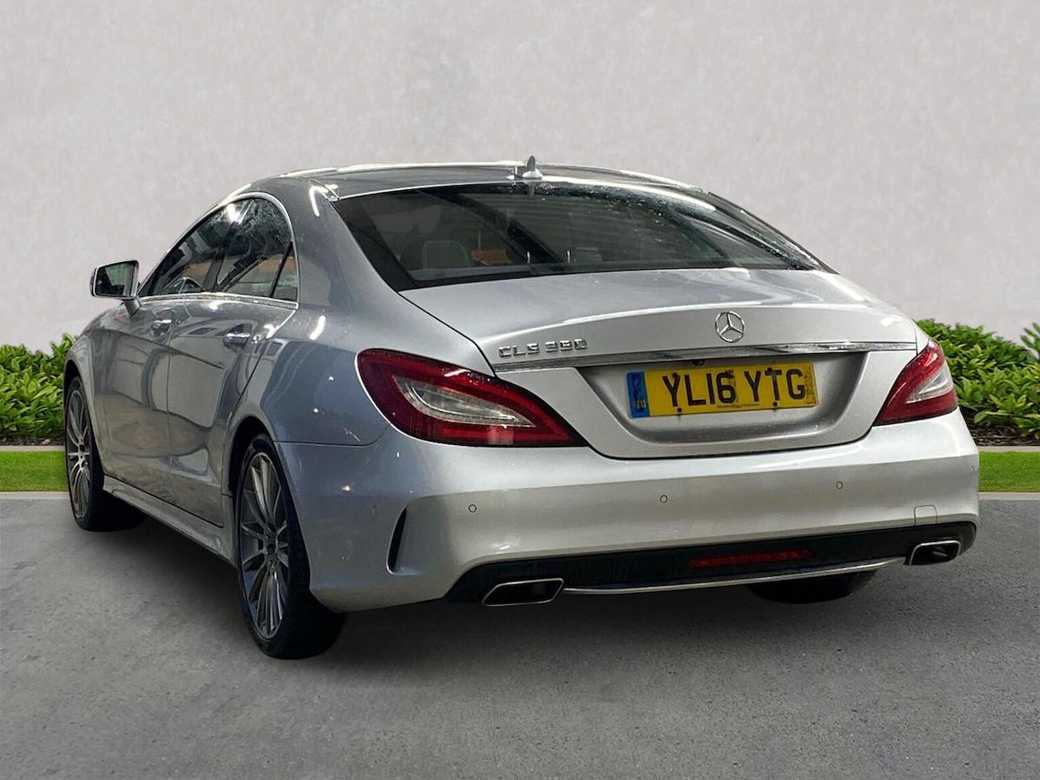Used Mercedes-Benz CLS 2016 for sale - 76407393: Photo 2