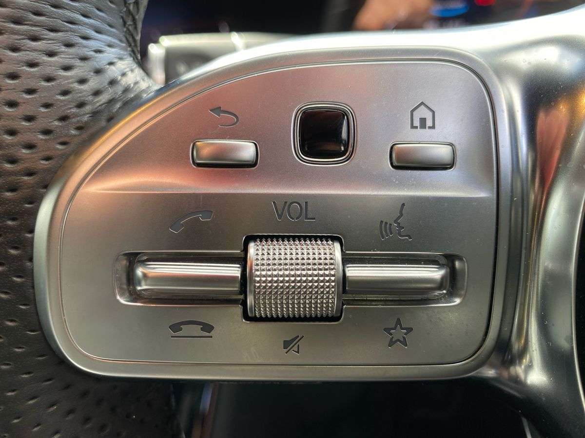 Used Mercedes-Benz EQC 2023 for sale - 78011617: Photo 26