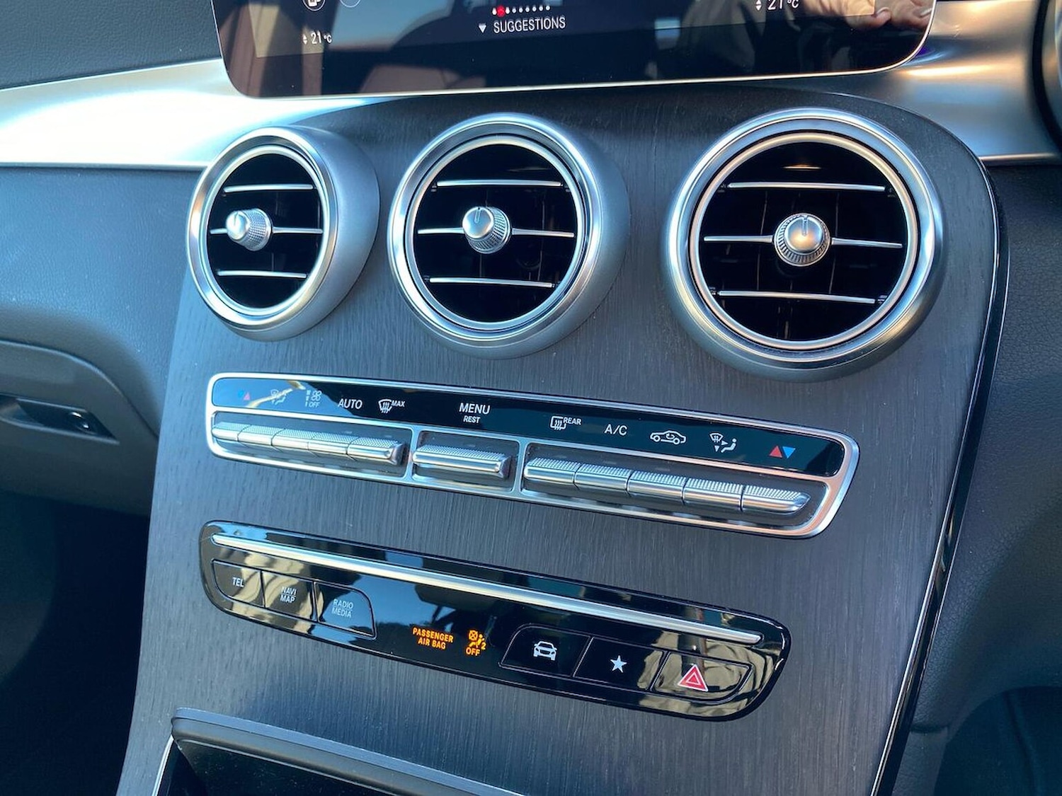 Used Mercedes-Benz GLC 2022 for sale - 76365085: Photo 12