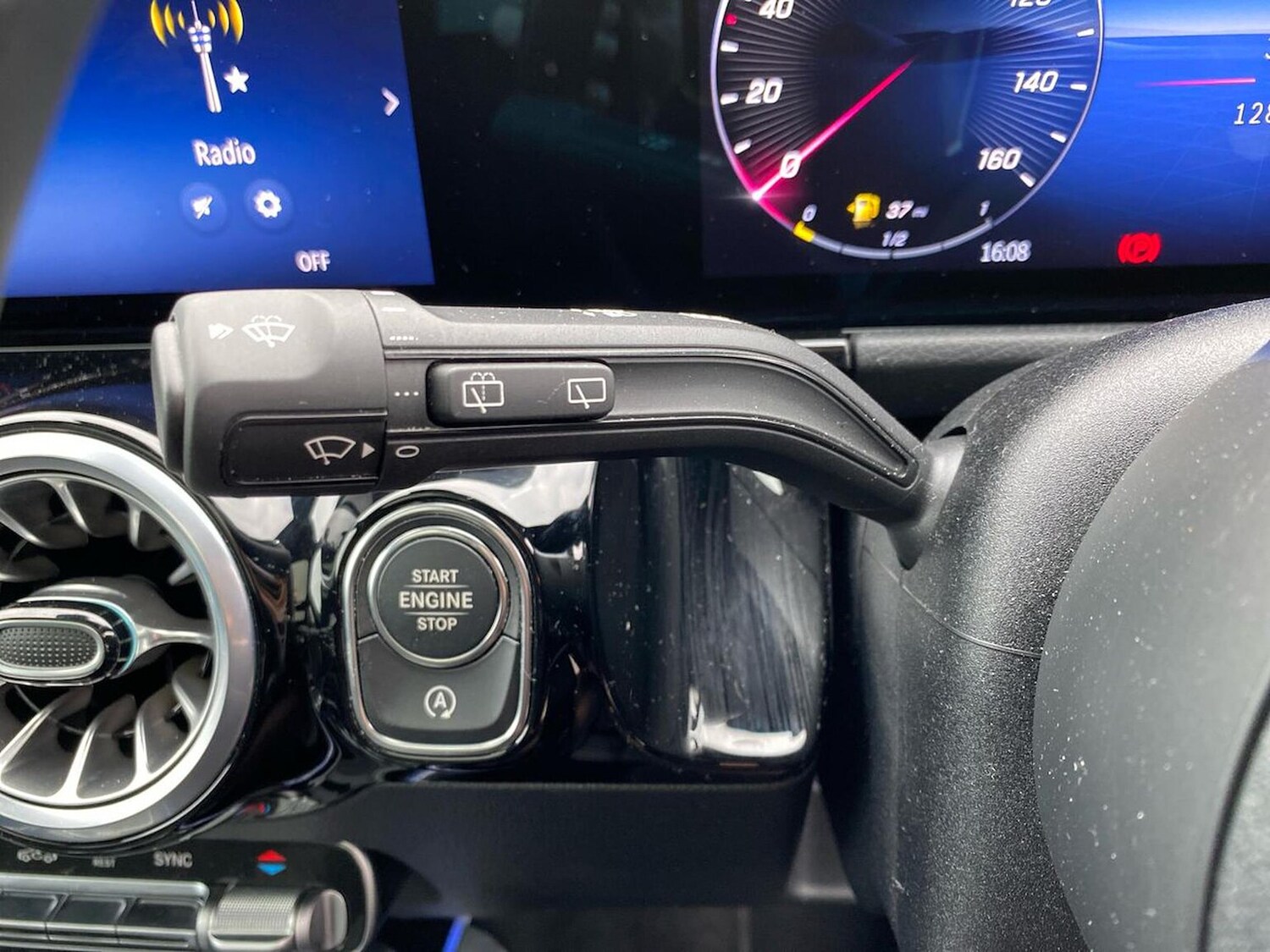 Used Mercedes-Benz GLA 2024 for sale - 76305400: Photo 28