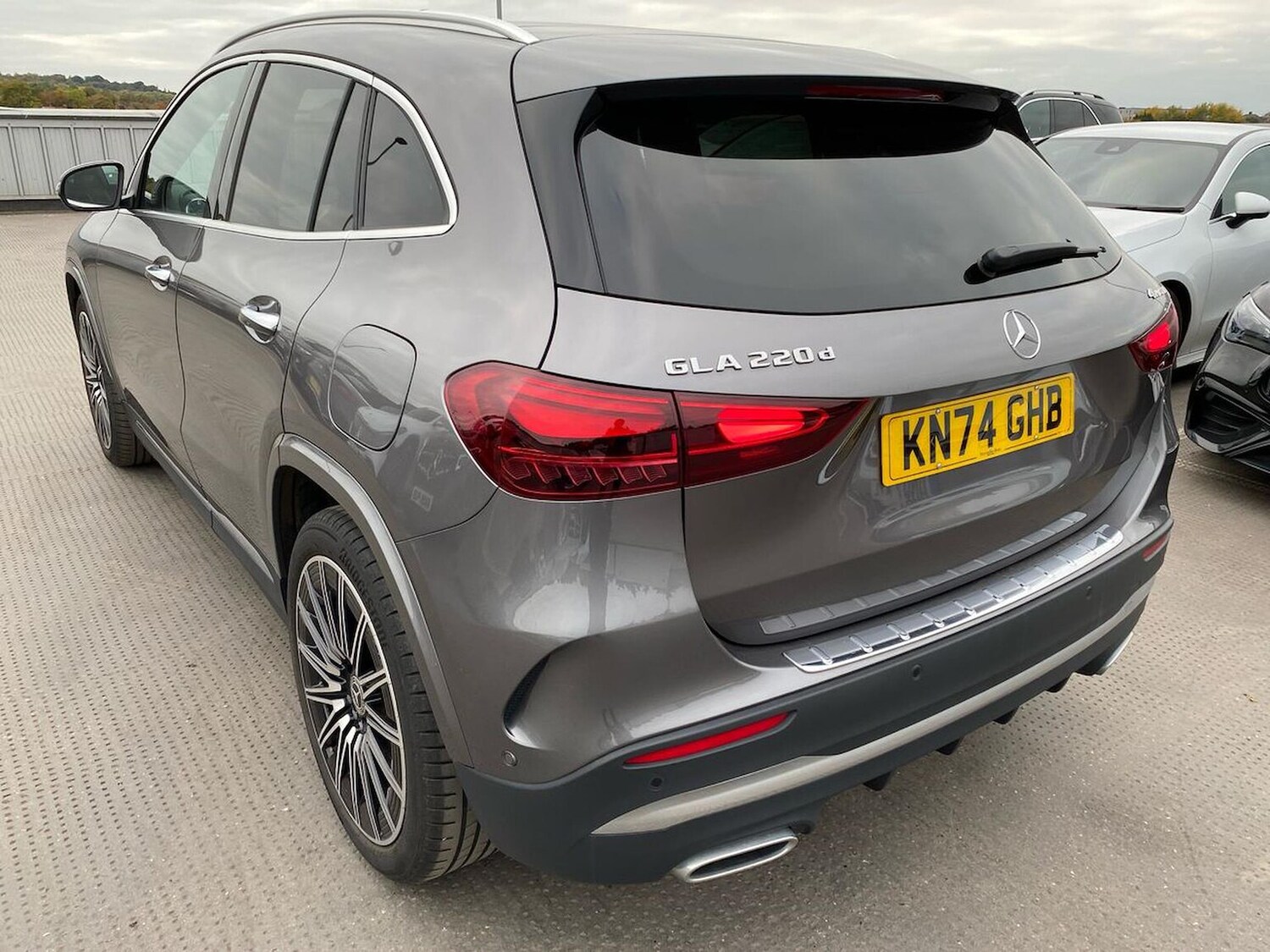 Used Mercedes-Benz GLA 2024 for sale - 76305400: Photo 36