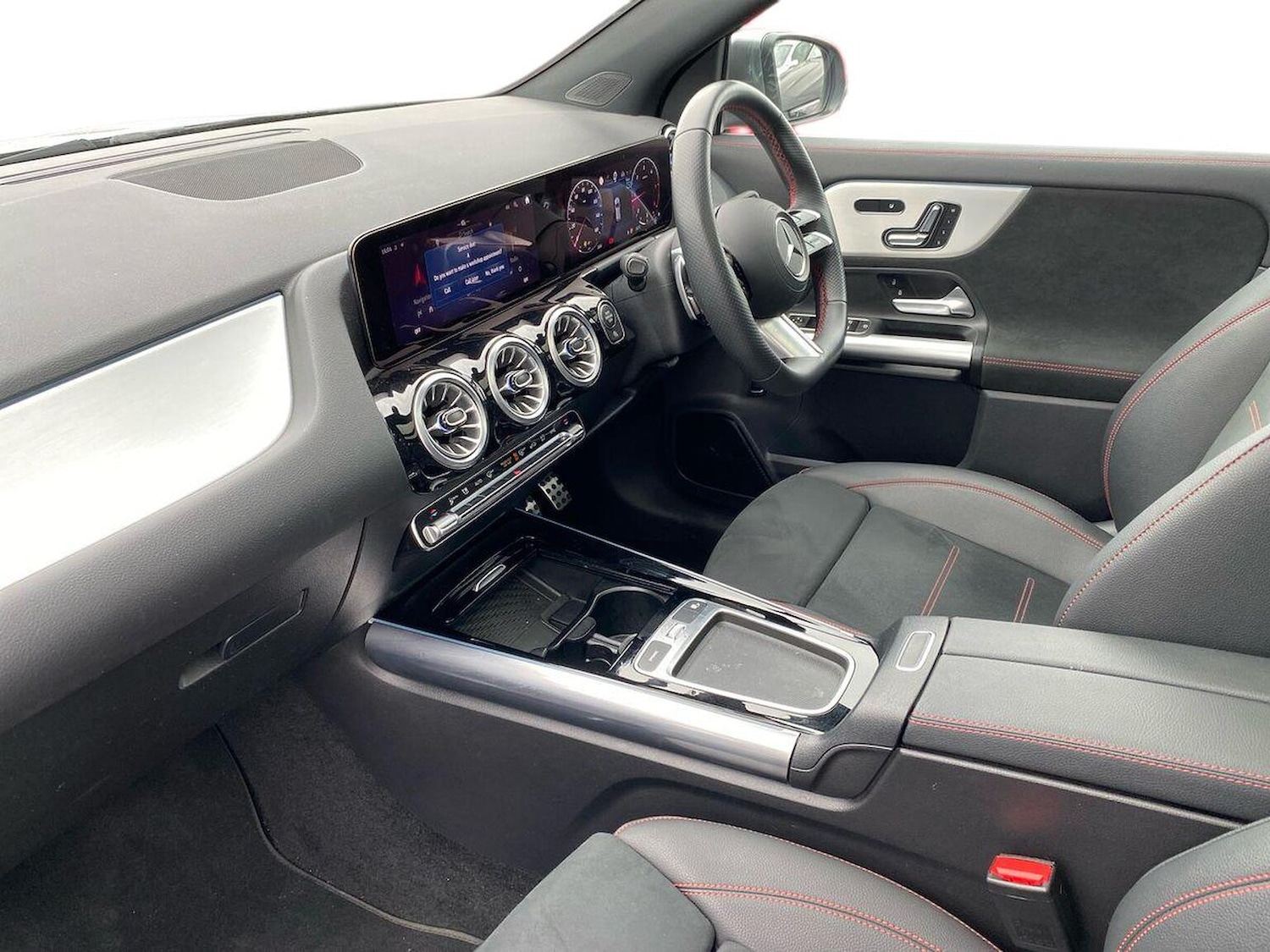 Used Mercedes-Benz GLA 2024 for sale - 76305400: Photo 7