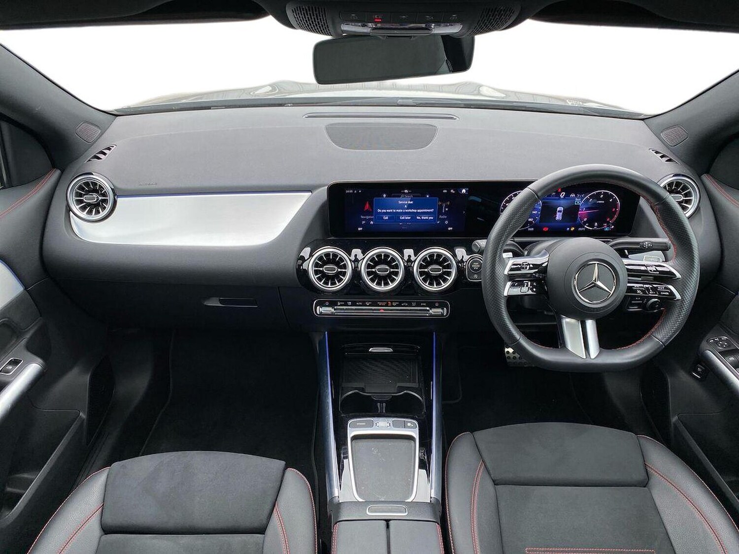 Used Mercedes-Benz GLA 2024 for sale - 76305400: Photo 8